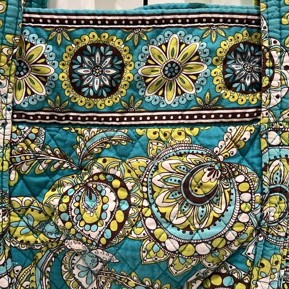 Vera Bradley tote - peacock pattern - Picture 2 of 3